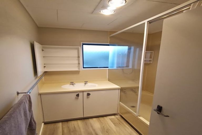 Photo of property in 25 Kahukura Avenue, Waitarere Beach, Levin, 5510