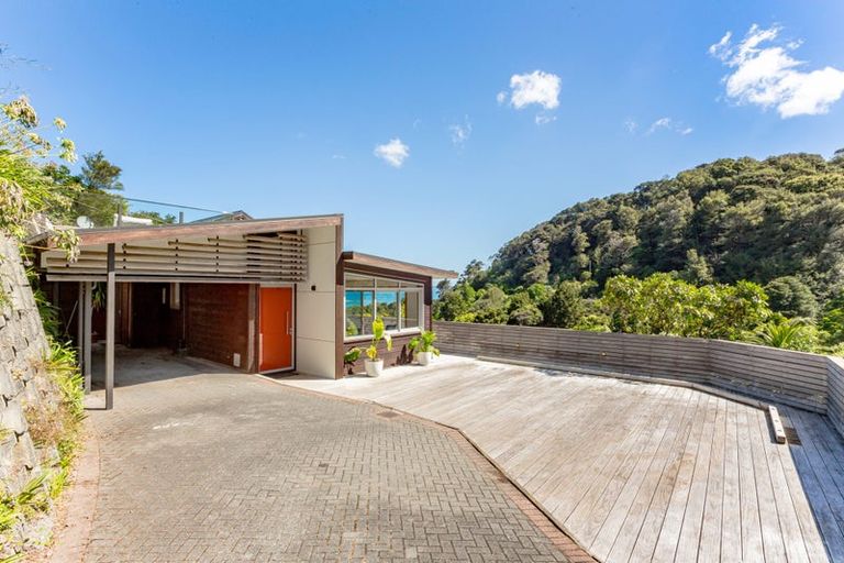 Photo of property in 130a Cheviot Road, Lowry Bay, Lower Hutt, 5013