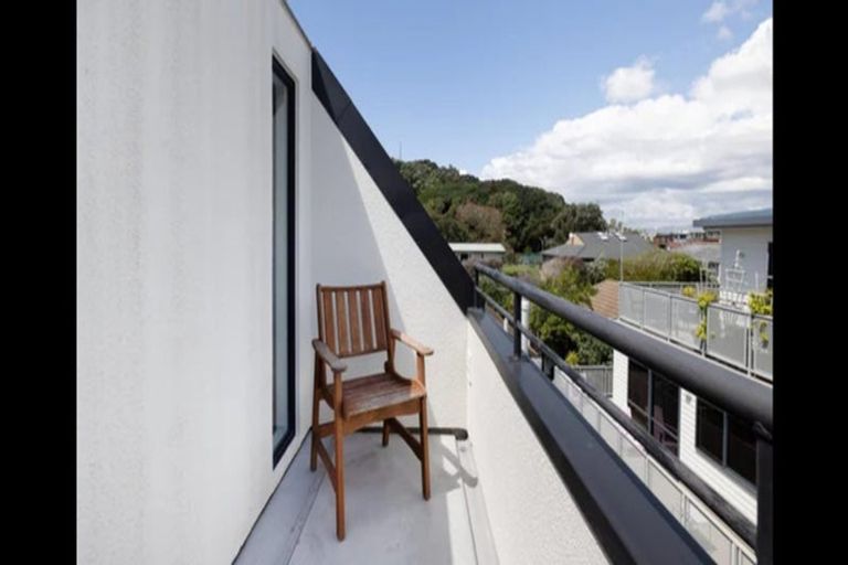Photo of property in 4/20 Commons Avenue, Mount Maunganui, 3116