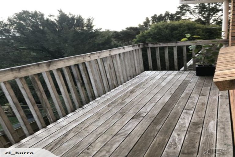 Photo of property in 1/3 Bryers Place, Bayview, Auckland, 0629