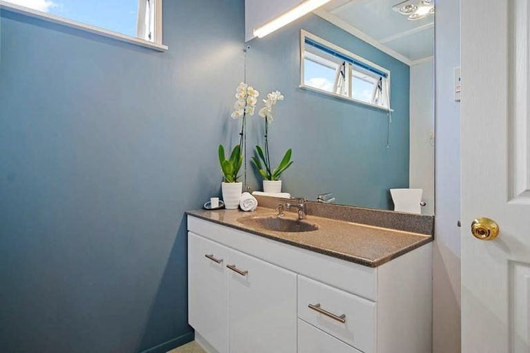 Photo of property in 123 Gills Road, Bucklands Beach, Auckland, 2014