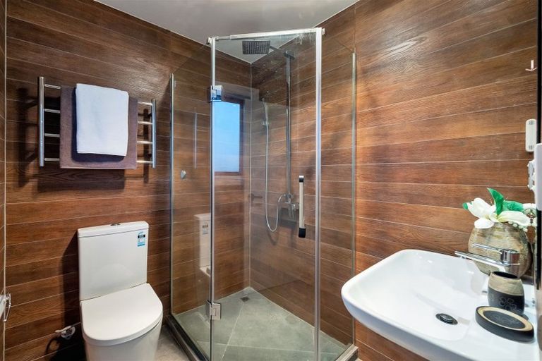 Photo of property in 128 Nile Road, Milford, Auckland, 0620