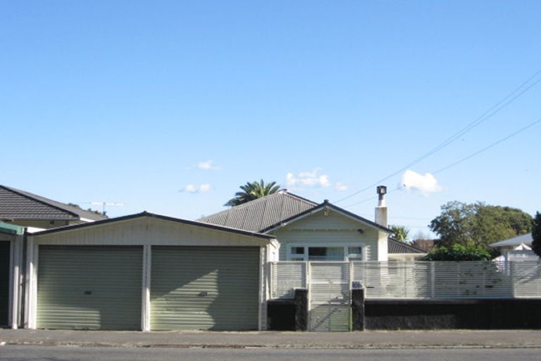 Photo of property in 254 Muritai Road, Eastbourne, Lower Hutt, 5013
