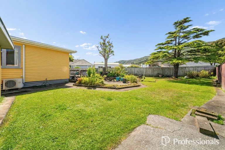 Photo of property in 12 Miles Crescent, Wainuiomata, Lower Hutt, 5014