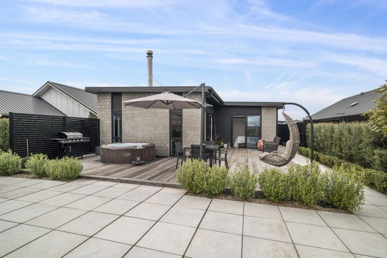 Photo of property in 4b Harakeke Drive, Wharewaka, Taupo, 3330