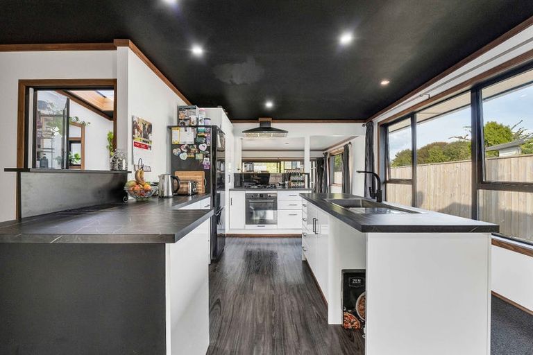 Photo of property in 126 Miranda Street, Stratford, 4332