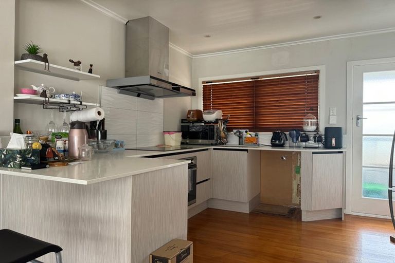 Photo of property in 3/13 Creamer Avenue, Belmont, Auckland, 0622