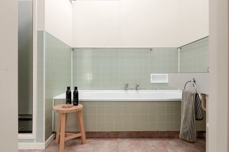 Photo of property in 10 Burwood Place, Silverdale, Hamilton, 3216