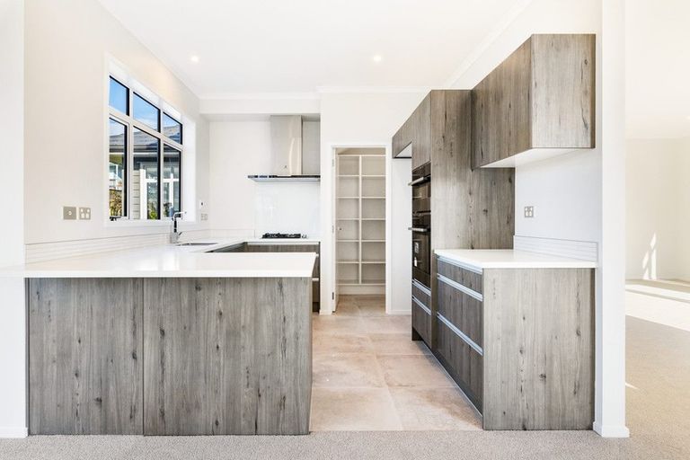 Photo of property in 13 Couldrey Crescent, Red Beach, 0932