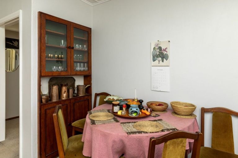 Photo of property in 90-92 Kiwi Road, Raumati Beach, Paraparaumu, 5032