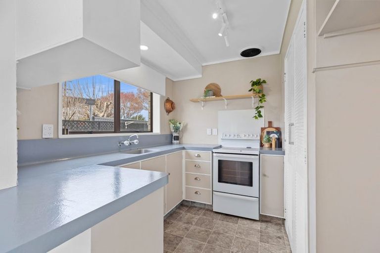 Photo of property in 1 Karaka Road, Otumoetai, Tauranga, 3110