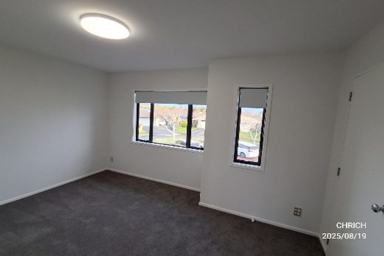 Photo of property in 37/2 Armoy Drive, East Tamaki, Auckland, 2016