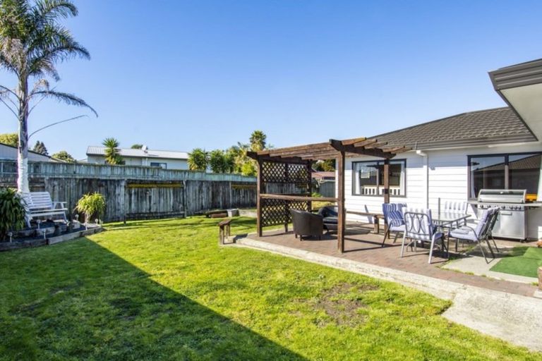 Photo of property in 61 Kane Road, Papamoa Beach, Papamoa, 3118