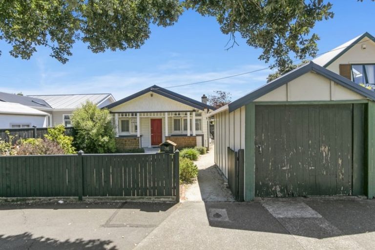 Photo of property in 36 Oroua Street, Eastbourne, Lower Hutt, 5013