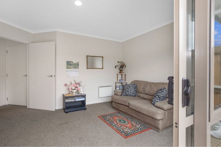 Photo of property in Trackside Villas, 4/91 Mako Mako Road, Levin, 5510