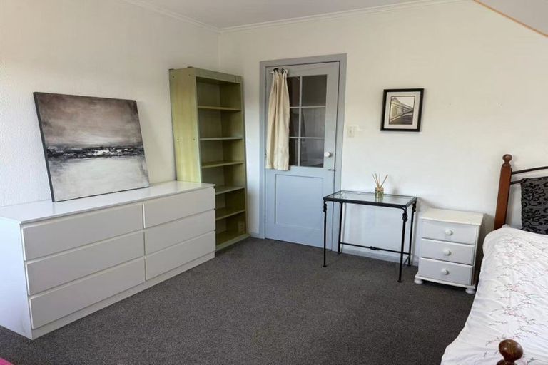 Photo of property in 50 Peter Terrace, Castor Bay, Auckland, 0620