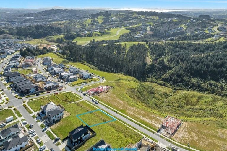 Photo of property in 30 Grand Ridge Avenue, Flat Bush, Auckland, 2019