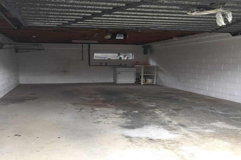 Photo of property in 1/30 Acacia Road, Torbay, Auckland, 0632