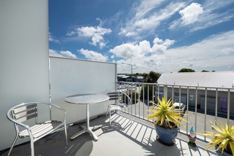 Photo of property in 15/20 Stanmore Road, Phillipstown, Christchurch, 8011