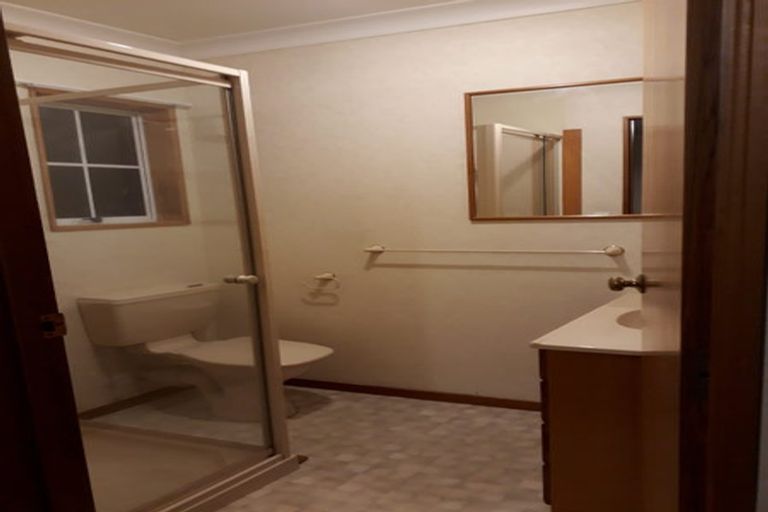 Photo of property in 103 Pahiatua Street, Hokowhitu, Palmerston North, 4410