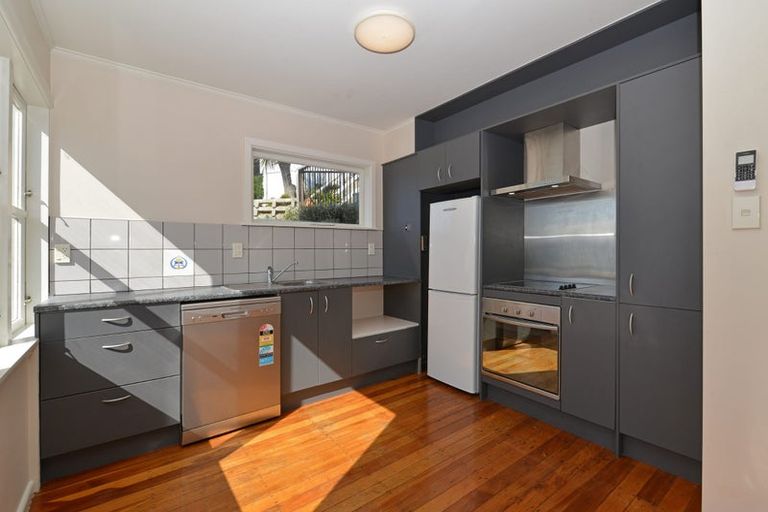 Photo of property in 94 Grafton Road, Roseneath, Wellington, 6011