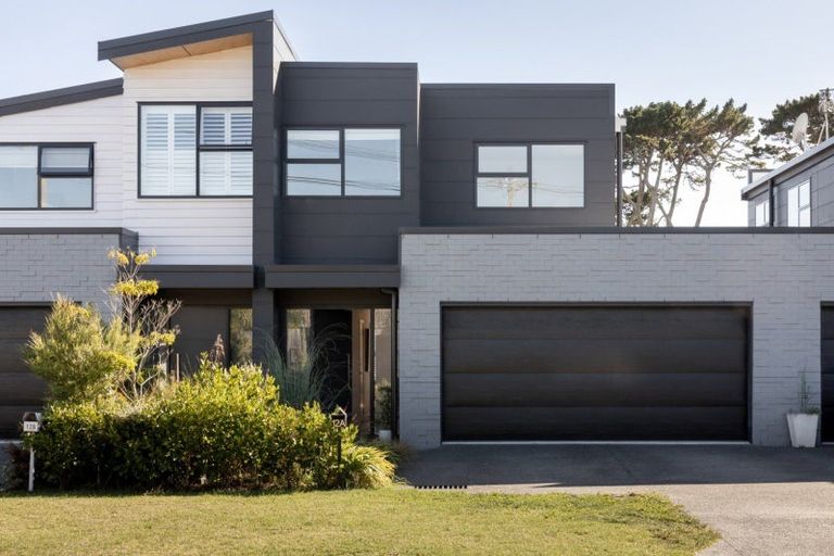 Photo of property in 12a Percy Road, Papamoa Beach, Papamoa, 3118