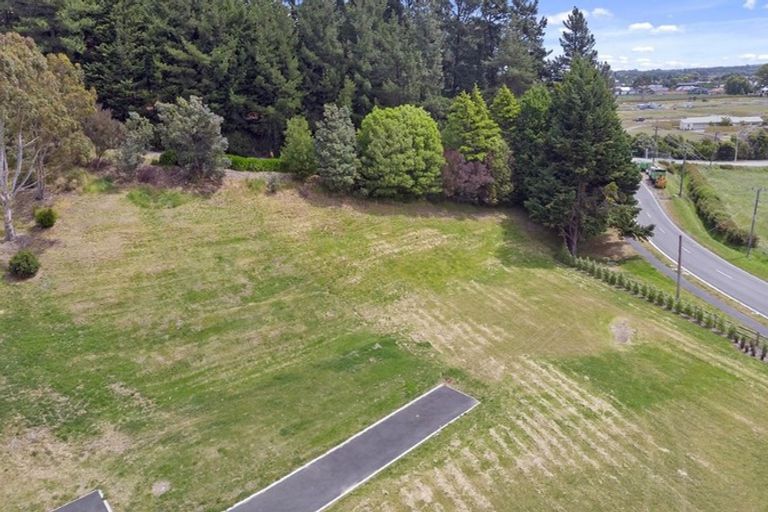 Photo of property in 8 Tui Vale Lane, Halswell, Christchurch, 8025