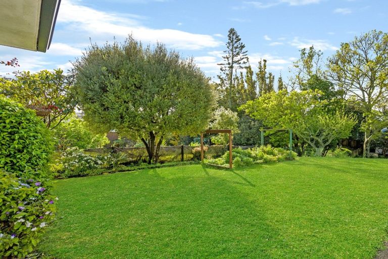 Photo of property in 16 Eden Street, Mangere East, Auckland, 2024