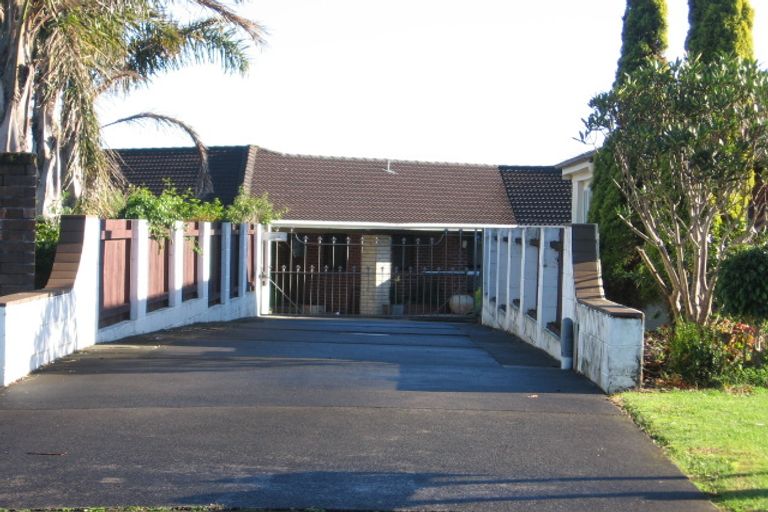 Photo of property in 18 Arkley Avenue, Farm Cove, Auckland, 2012