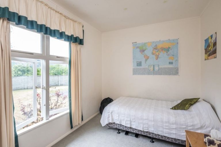 Photo of property in 138-142 Rosetta Road, Raumati South, Paraparaumu, 5032
