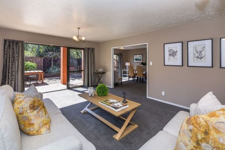 Photo of property in 14 Tyndale Place, Ilam, Christchurch, 8041