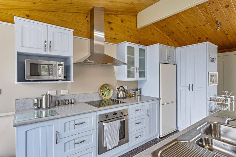 Photo of property in 13 Grange Park Avenue, Raumati South, Paraparaumu, 5032