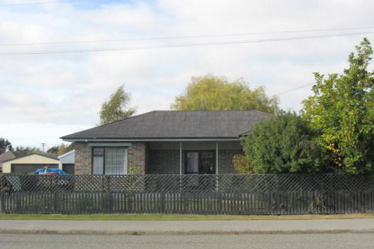 Photo of property in 3 Holmes Street, Waimate, 7924