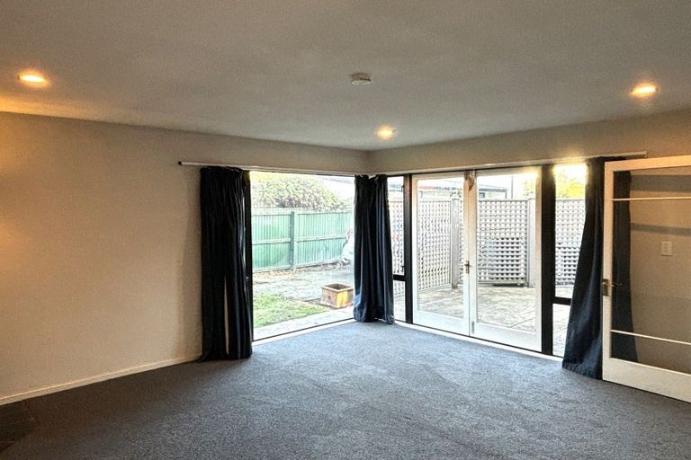 Photo of property in 1/30 Tomes Road, St Albans, Christchurch, 8052