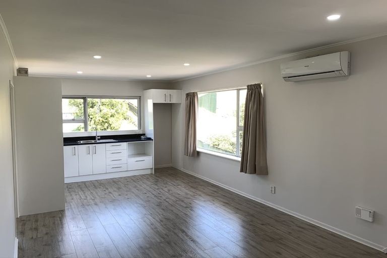 Photo of property in 3/44 Sunnyside Road, Sunnyvale, Auckland, 0612
