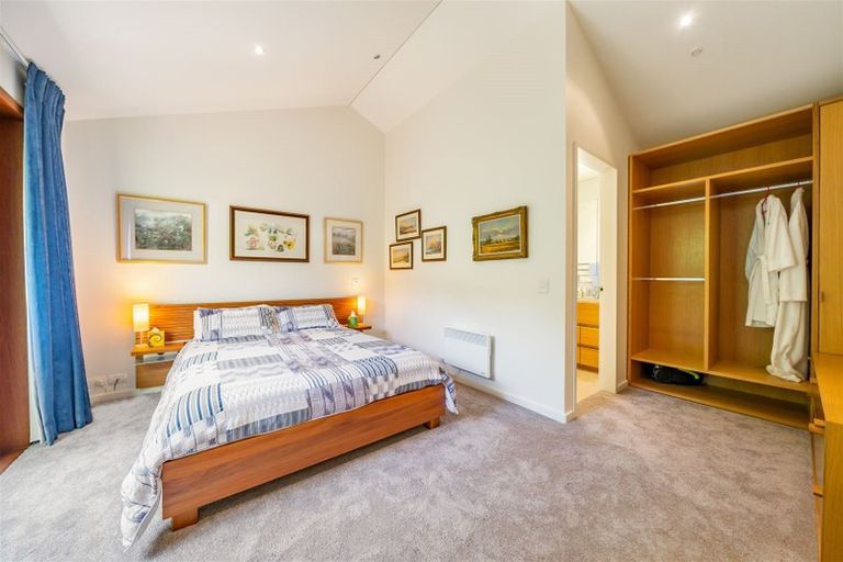 Photo of property in 432 Muritai Road, Eastbourne, Lower Hutt, 5013