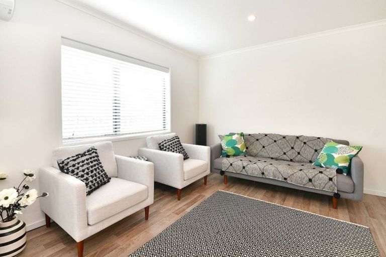 Photo of property in 27 The Circle, Manly, Whangaparaoa, 0930