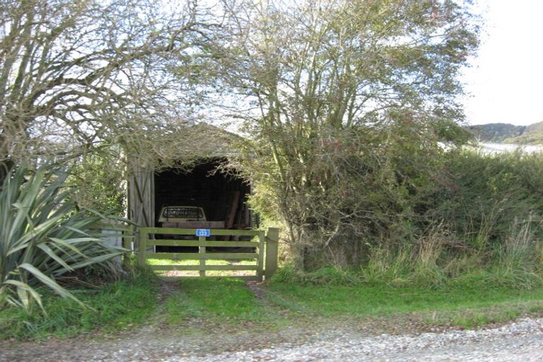 Photo of property in 137 Summer Hill Road, Kaitangata, 9282