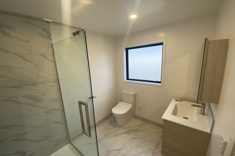 Photo of property in 3/216 Rosebank Road, Avondale, Auckland, 1026