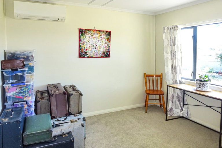 Photo of property in 15 Rangitane Street, Himatangi Beach, Foxton, 4891