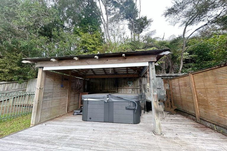 Photo of property in 32 Sapphire Place, Bayview, Auckland, 0629