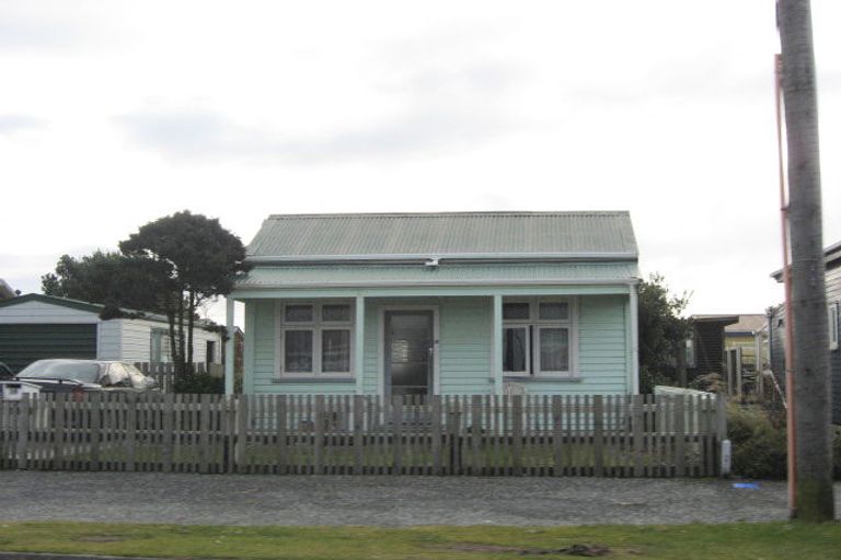 Photo of property in 38 Blake Street, Blaketown, Greymouth, 7805