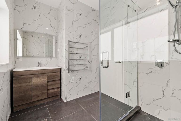 Photo of property in 23a Great South Road, Papatoetoe, Auckland, 2025