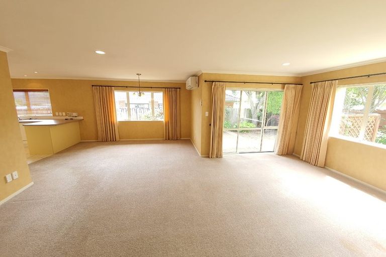 Photo of property in 144c Settlement Road, Papakura, 2110