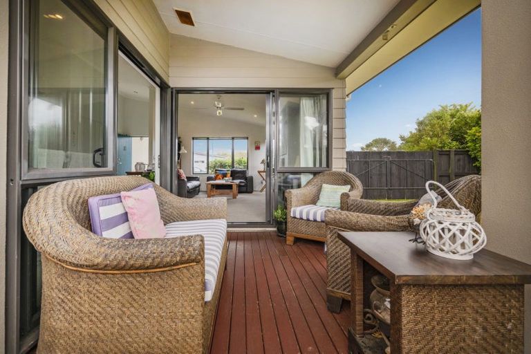 Photo of property in 18 Captain Wood Avenue, Whitianga, 3510