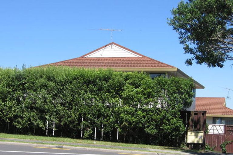 Photo of property in 1/112 Carlisle Road, Browns Bay, Auckland, 0632