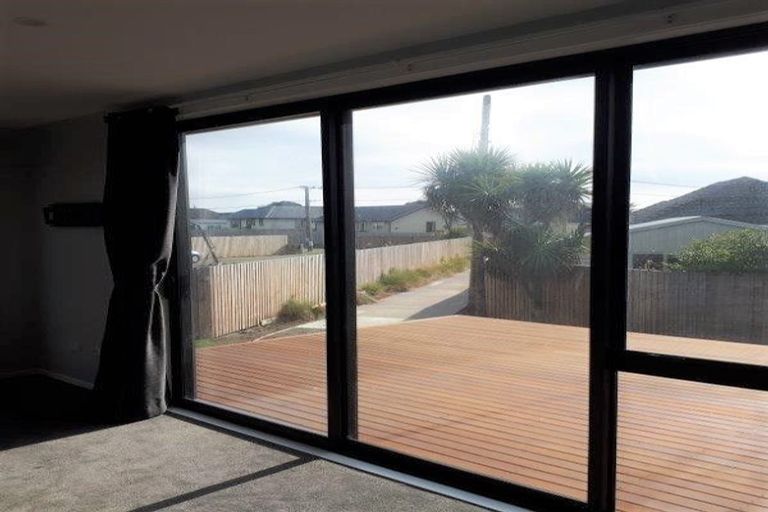Photo of property in 28 Mattingley Street, Aranui, Christchurch, 8061