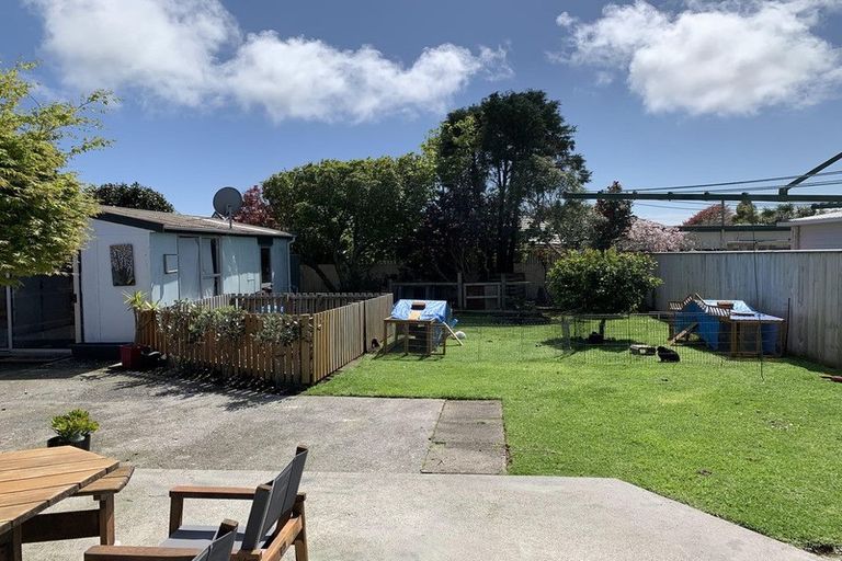 Photo of property in 319 Carrington Street, Vogeltown, New Plymouth, 4310