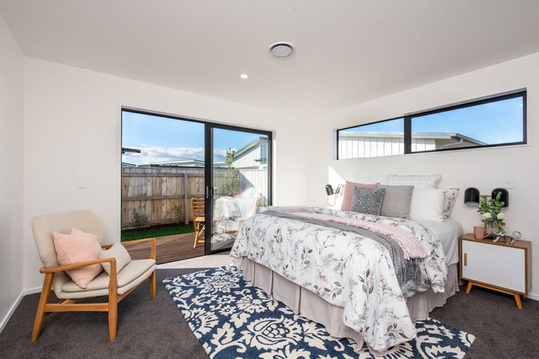 Photo of property in 14 Seagrass Place, Otaki Beach, Otaki, 5512