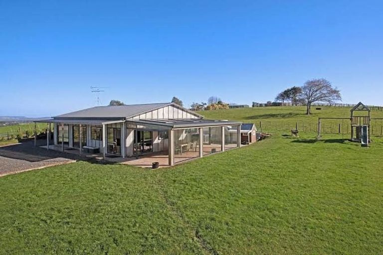 Photo of property in 254 Aka Aka Road, Puni, Pukekohe, 2678